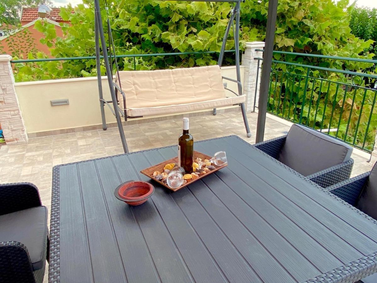 Asteraki Poolside Apartment By Dadovillas Acharavi  Eksteriør billede
