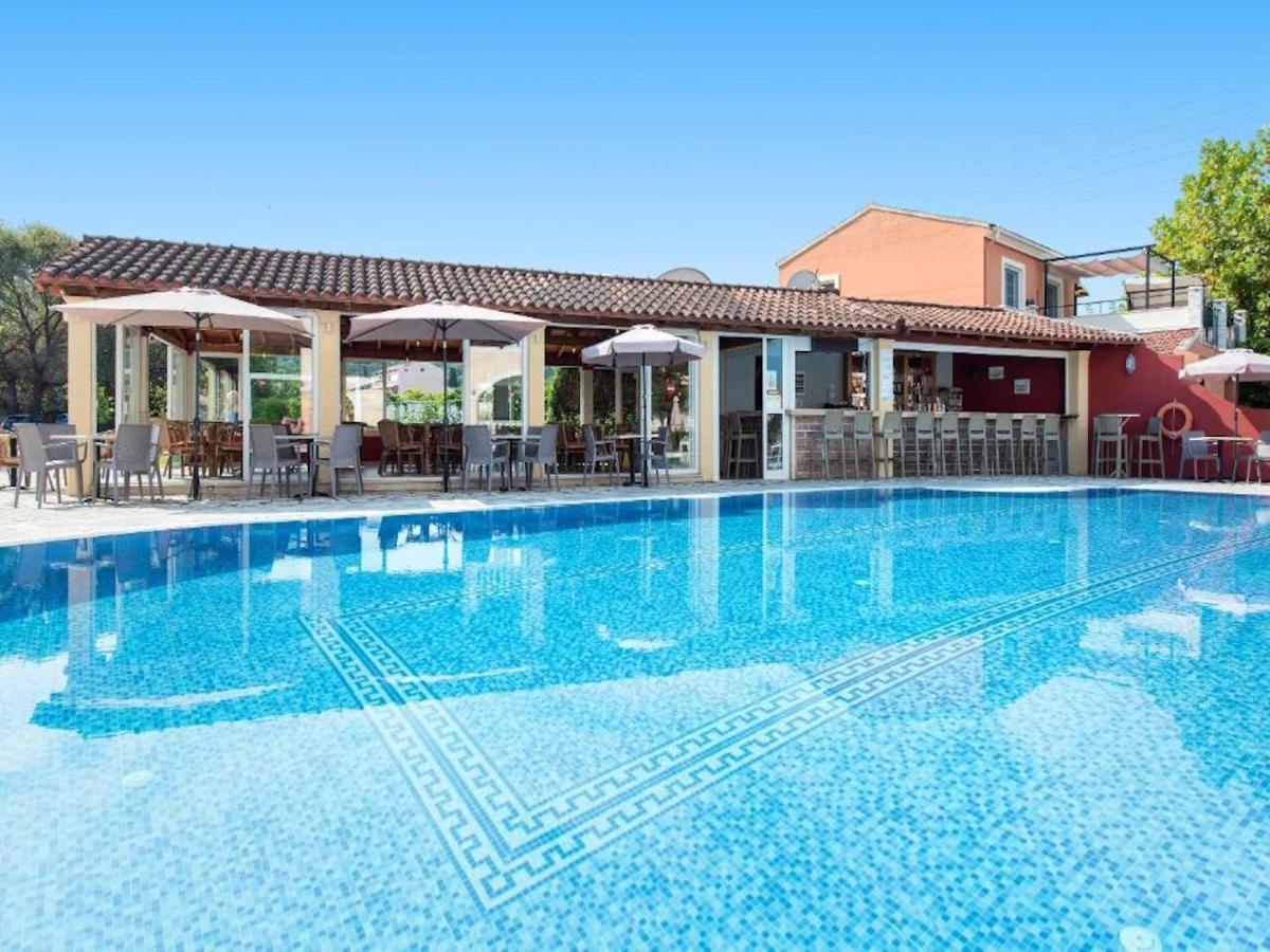 Asteraki Poolside Apartment By Dadovillas Acharavi  Eksteriør billede